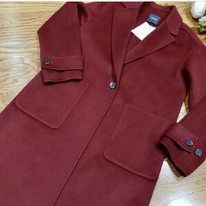 Elegant Women's Burgundy Coat